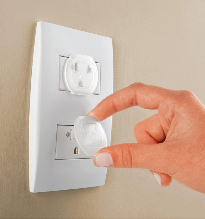 Proteger tomadas em uma casa com bebês. Como proteger tomadas em uma casa com bebês?